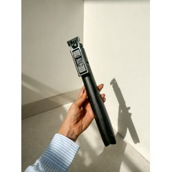 WIDELY COMPATIBLE STURDY TRIPOD